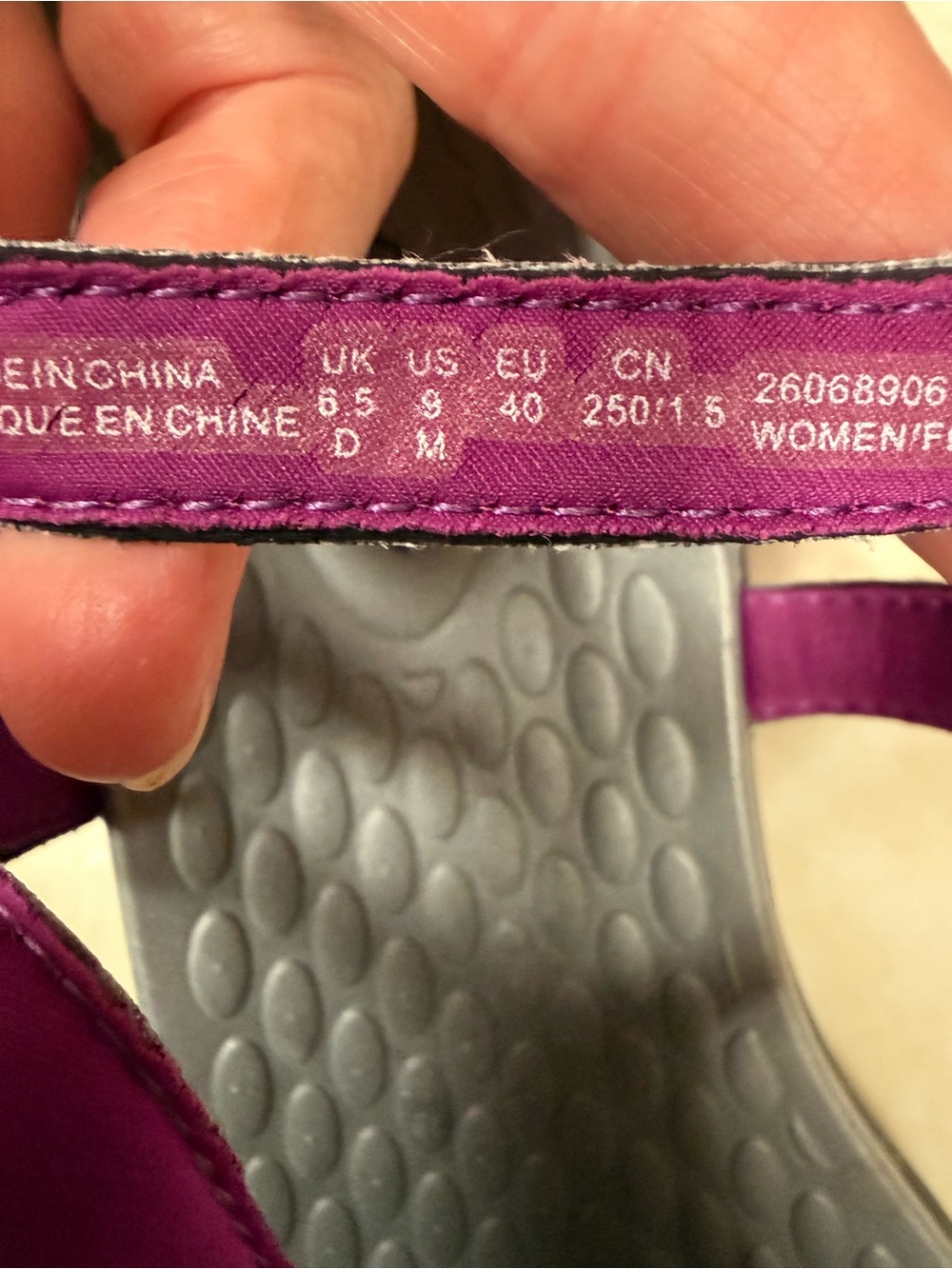 Clarks Sonar Aster sandals in a vibrant purple patent finish size 9 - Picture 6 of 9